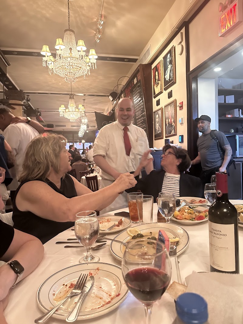 Tony's Di Napoli