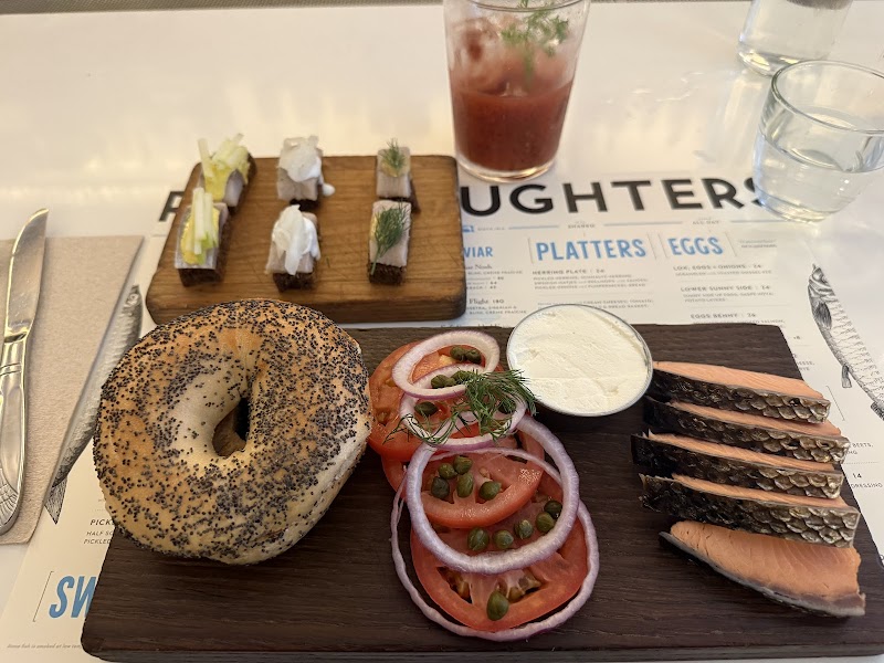 Russ & Daughters Cafe
